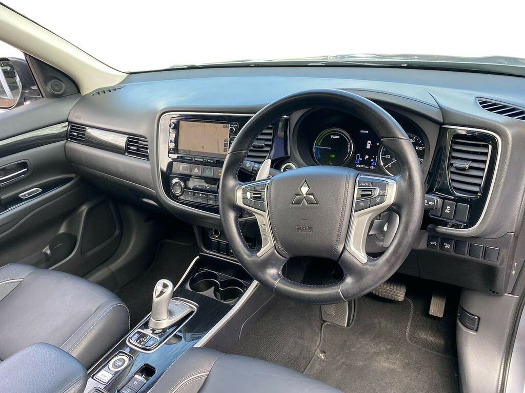 Mitsubishi Outlander 2.0H 12Kwh 5Hs Cvt 4Wd Euro 6 Ss Black #15
