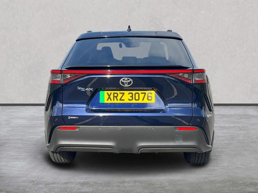 Toyota bZ4X 73.1Kwh Design Suv 224 Ps Blue #4