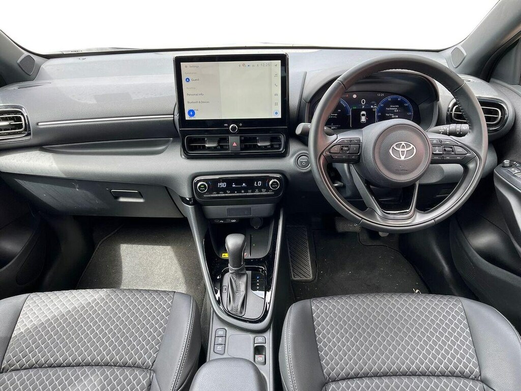 Toyota Yaris 1.5 Vvt-h Design E-cvt Euro 6 Ss White #8