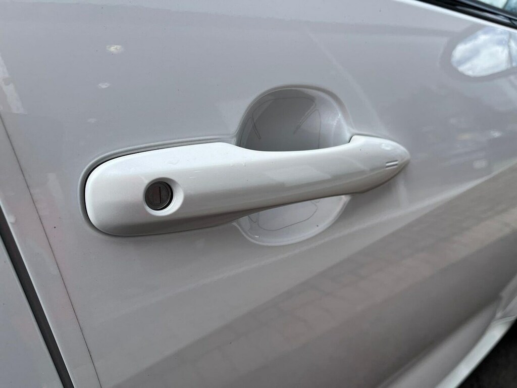 Toyota Yaris 1.5 Vvt-h Design E-cvt Euro 6 Ss White #36