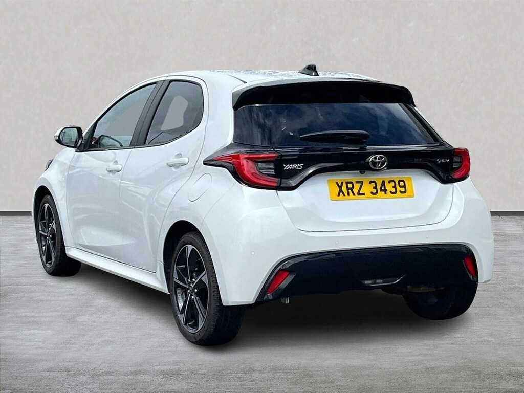 Toyota Yaris 1.5 Vvt-h Excel Hatchback Hybrid E-cvt White #2