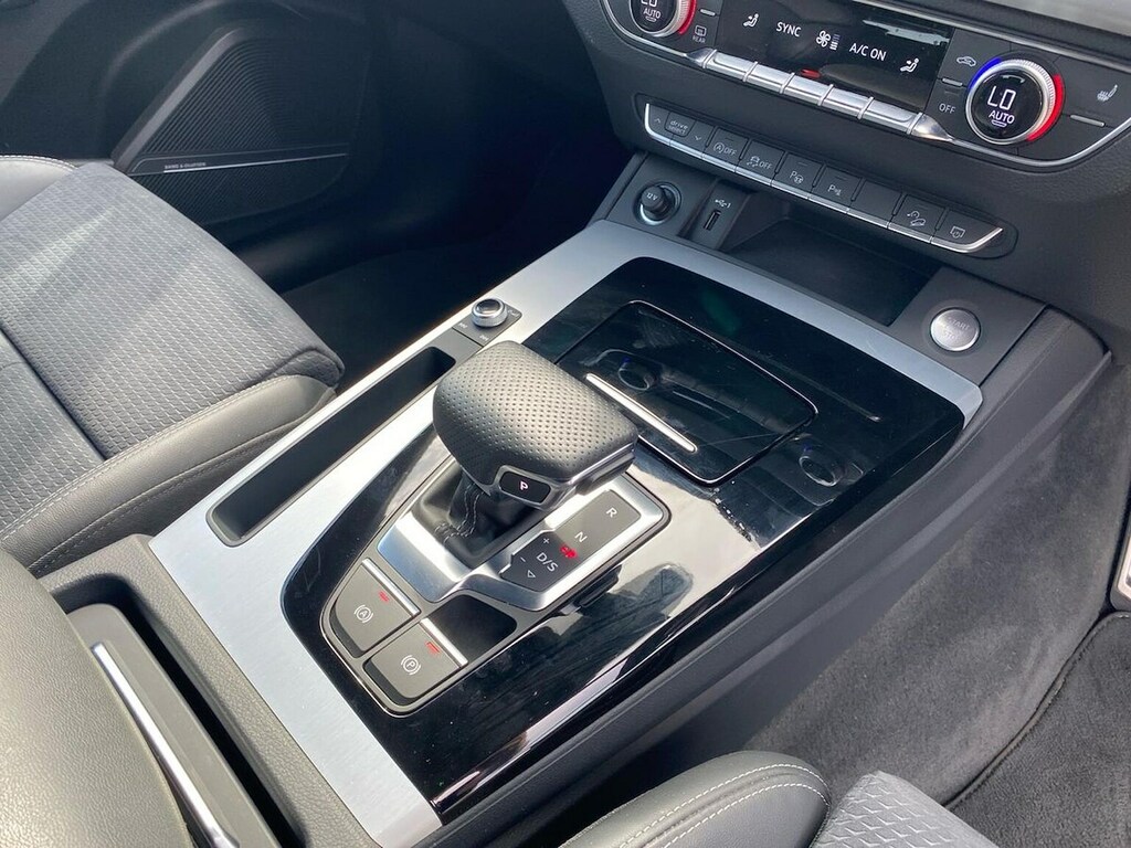Audi Q5 2.0 Tdi 40 Sport S Tronic Quattro Euro 6 Ss Black #13