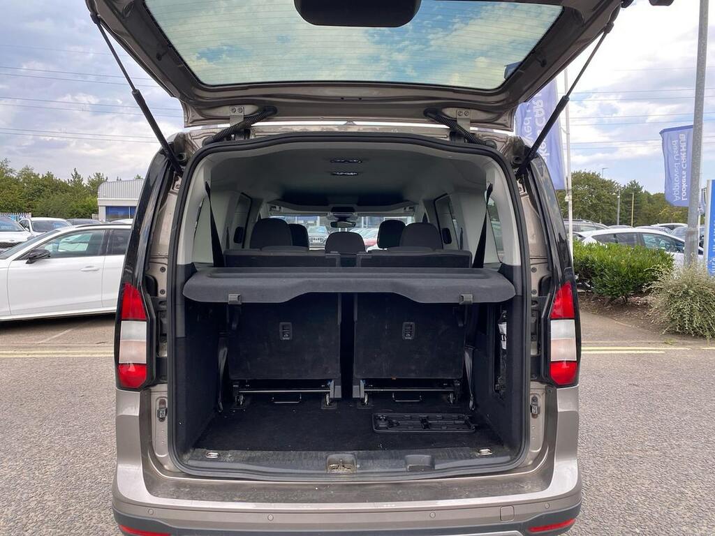 Ford Grand Tourneo Connect 2.0 Ecoblue Active Mpv Euro 6 S Blue #17