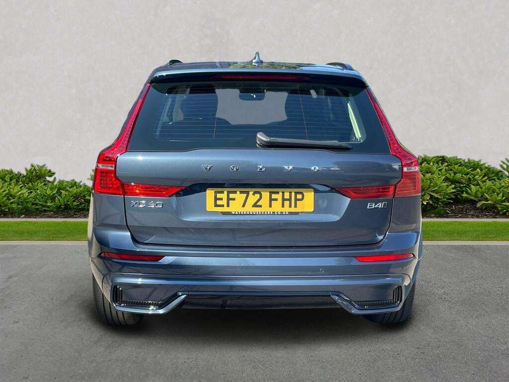 Volvo XC60 2.0 B4d Plus Dark Awd Geartronic Blue #4