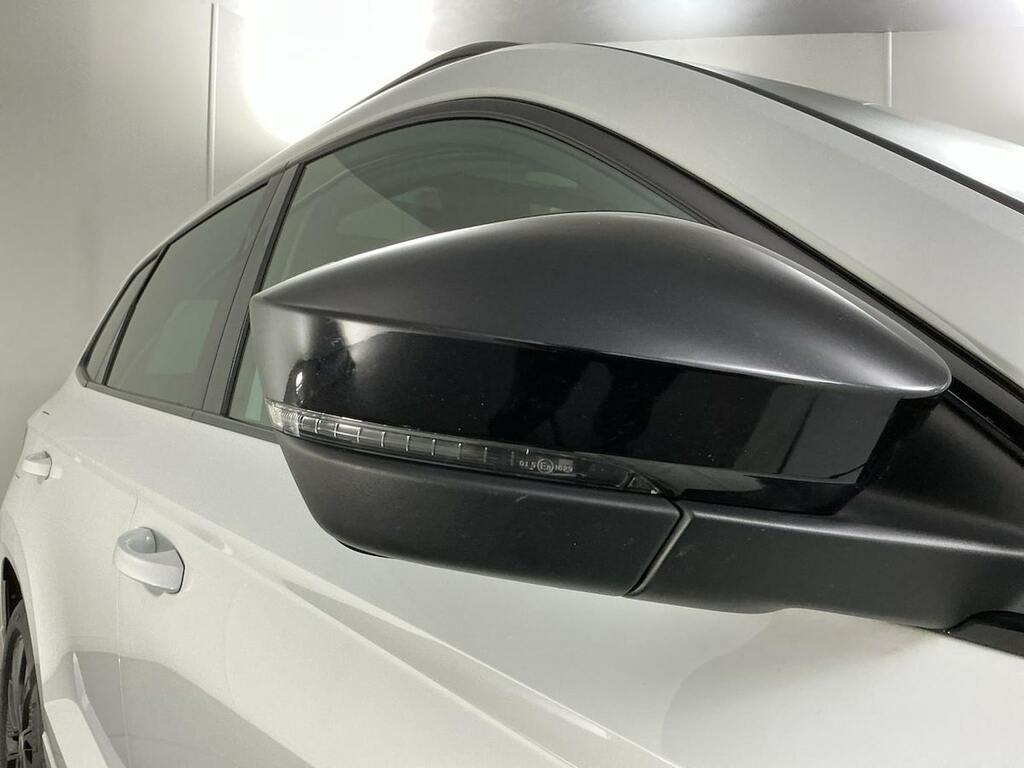 Skoda Karoq 1.5 Tsi Sportline Dsg Black #36