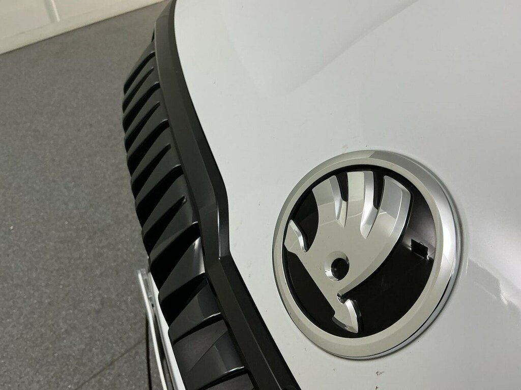 Skoda Karoq 1.5 Tsi Sportline Dsg Black #31