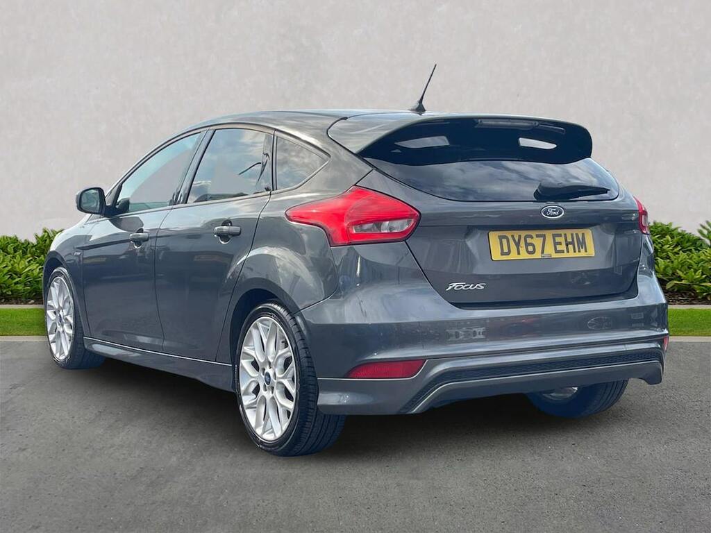 Ford Focus 1.5 Tdci 120 St-line Navigation Grey #2