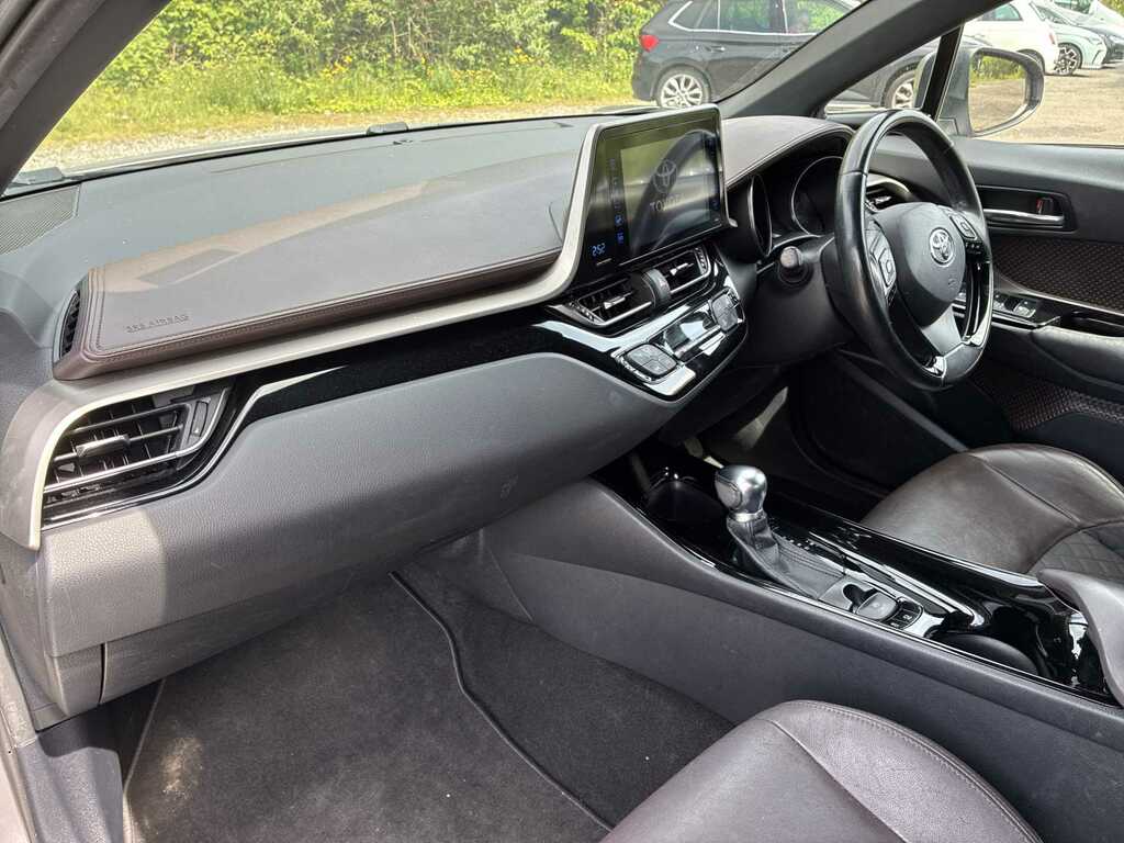 Toyota C-Hr 1.8 Vvt-h Dynamic Cvt Euro 6 Ss White #7