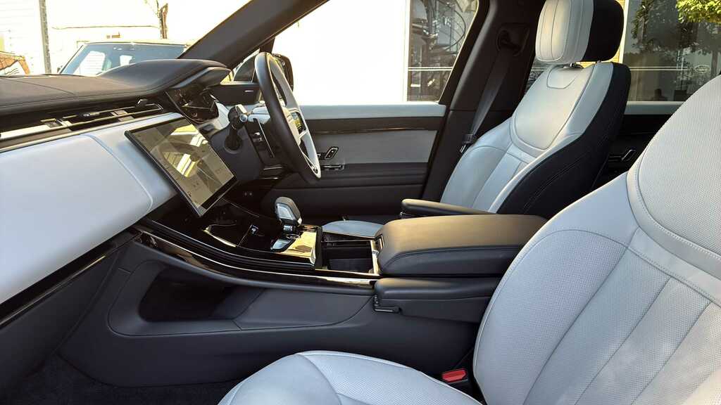 Land Rover Range Rover Sport 3.0 P460e Dynamic Se Black #3