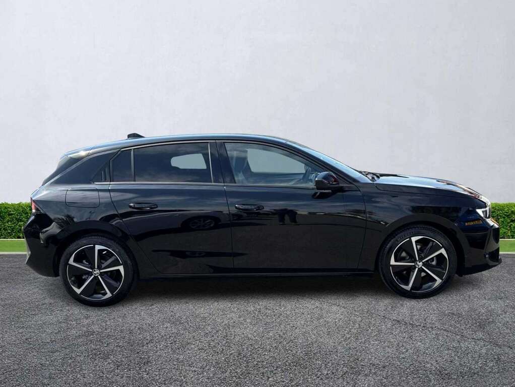 Vauxhall Astra 1.2 Turbo 130 Griffin Tech Pack Black #3
