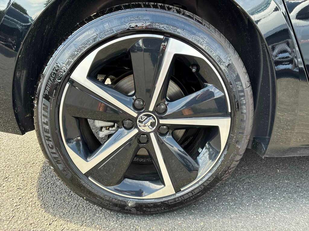 Vauxhall Astra 1.2 Turbo 130 Griffin Tech Pack Black #6