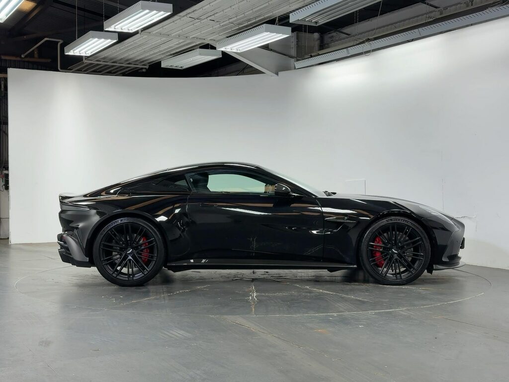 Aston Martin Vantage V8 2dr Auto Black #2