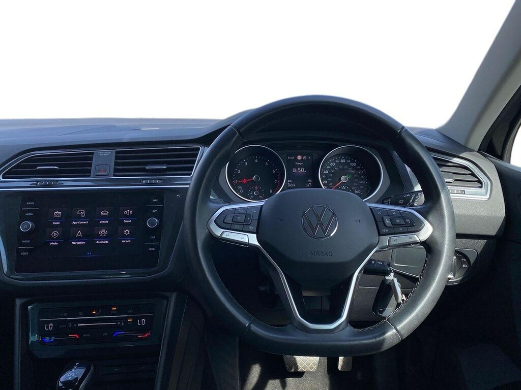 Volkswagen Tiguan 1.5 Tsi 150 R-line Dsg White #9