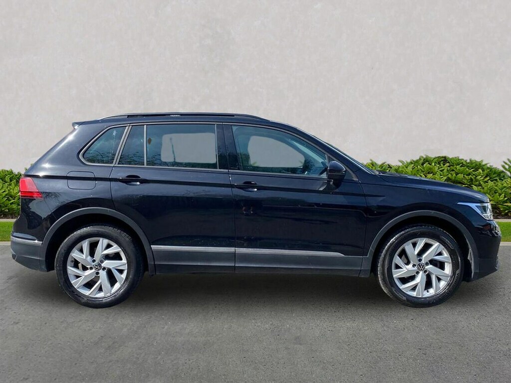 Volkswagen Tiguan 1.5 Tsi Life Suv Dsg Euro 6 Ss 150 Black #3