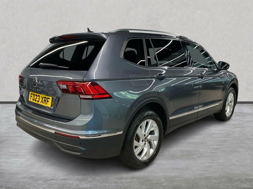Volkswagen Tiguan Allspace 1.5 Tsi Life Red #18