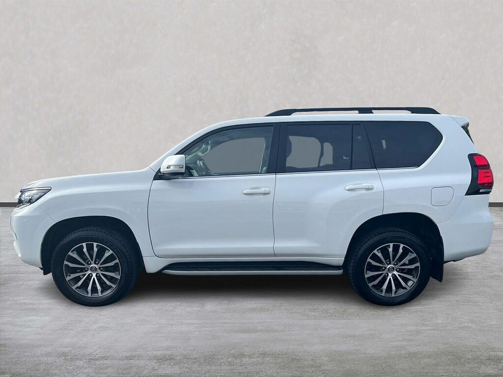 Toyota Land Cruiser Estate 2.8 D-4d 204 Invincible 7 Seats 2023 Blue #19