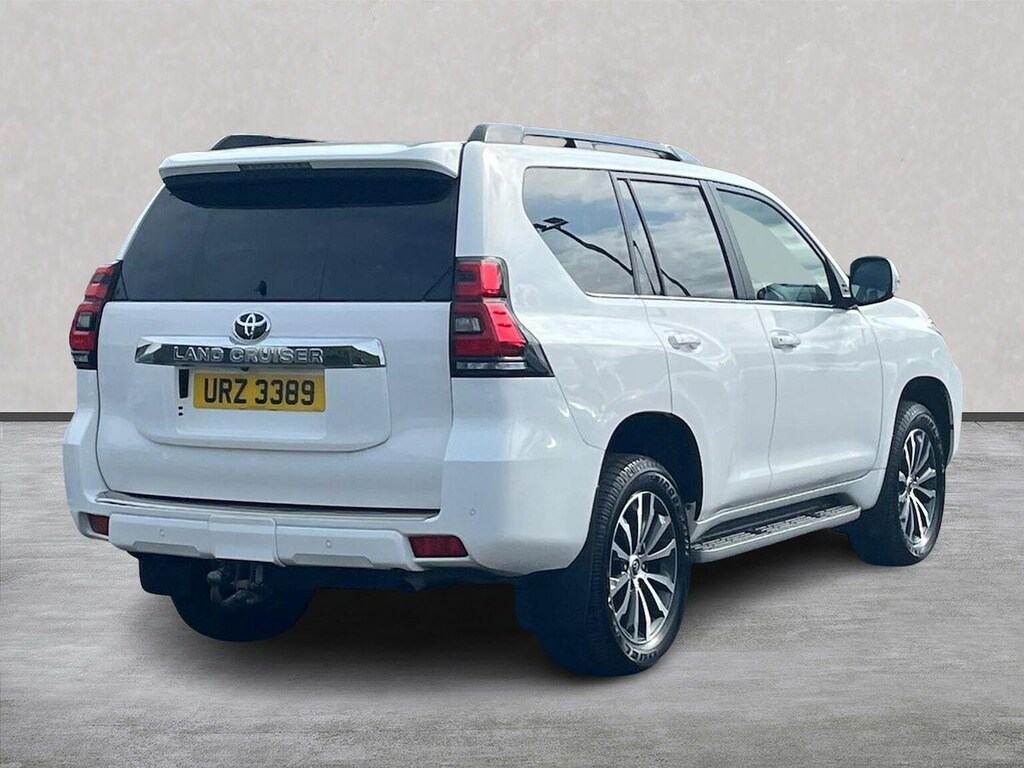Toyota Land Cruiser Estate 2.8 D-4d 204 Invincible 7 Seats 2023 Blue #18