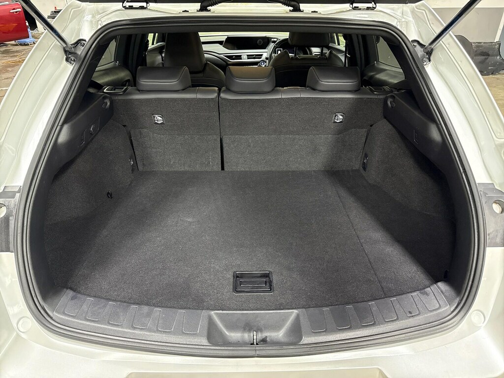 Lexus UX 2.0 250H F Sport Premium Plus Suv Hyb White #17