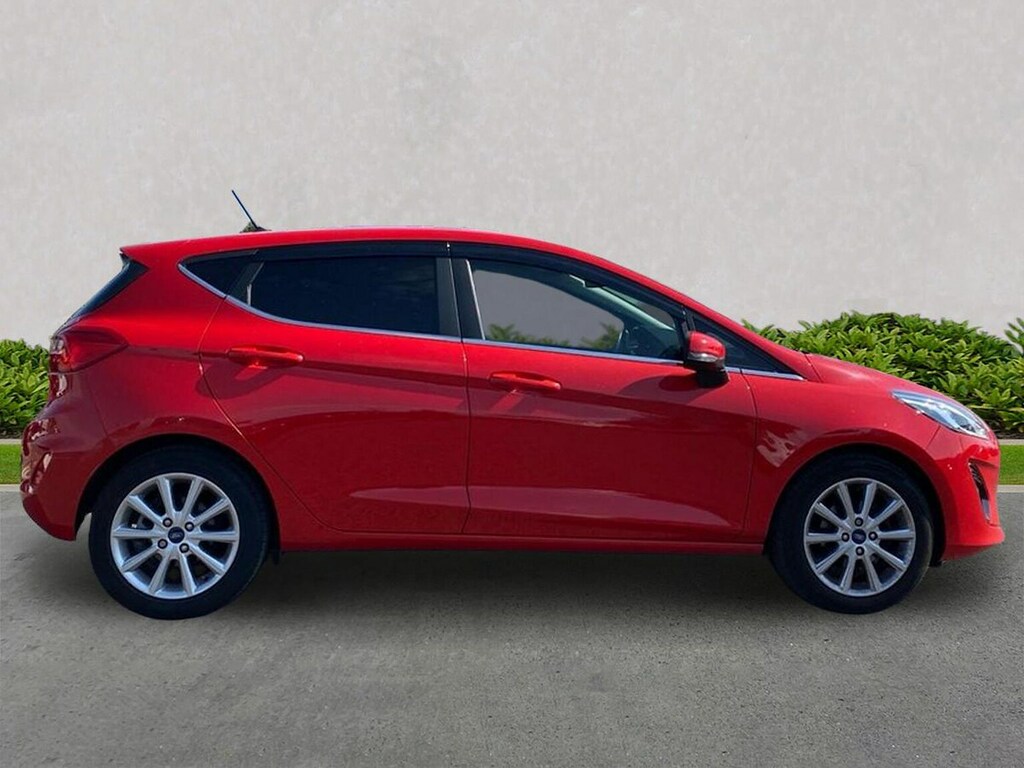Ford Fiesta 1.0T Ecoboost Titanium Hatchback Red #3