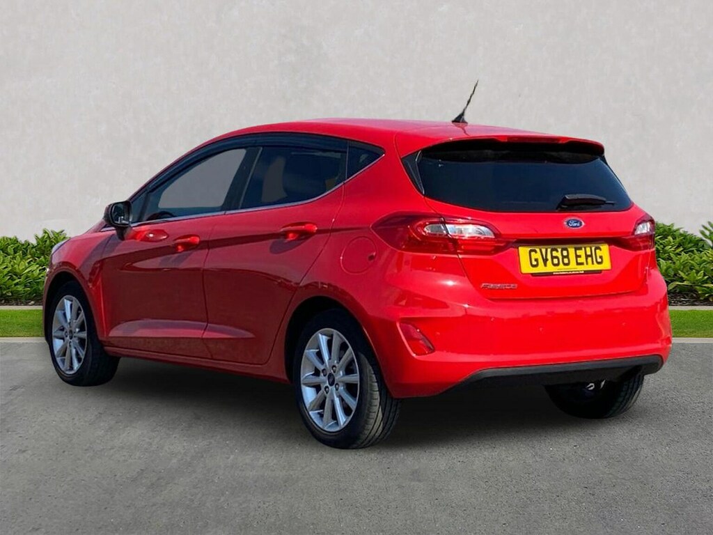 Ford Fiesta 1.0T Ecoboost Titanium Hatchback Red #2