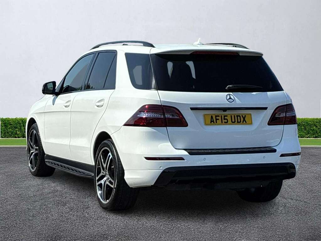 Mercedes-Benz M Class Ml350 Cdi Bluetec Amg Line Premium White #2