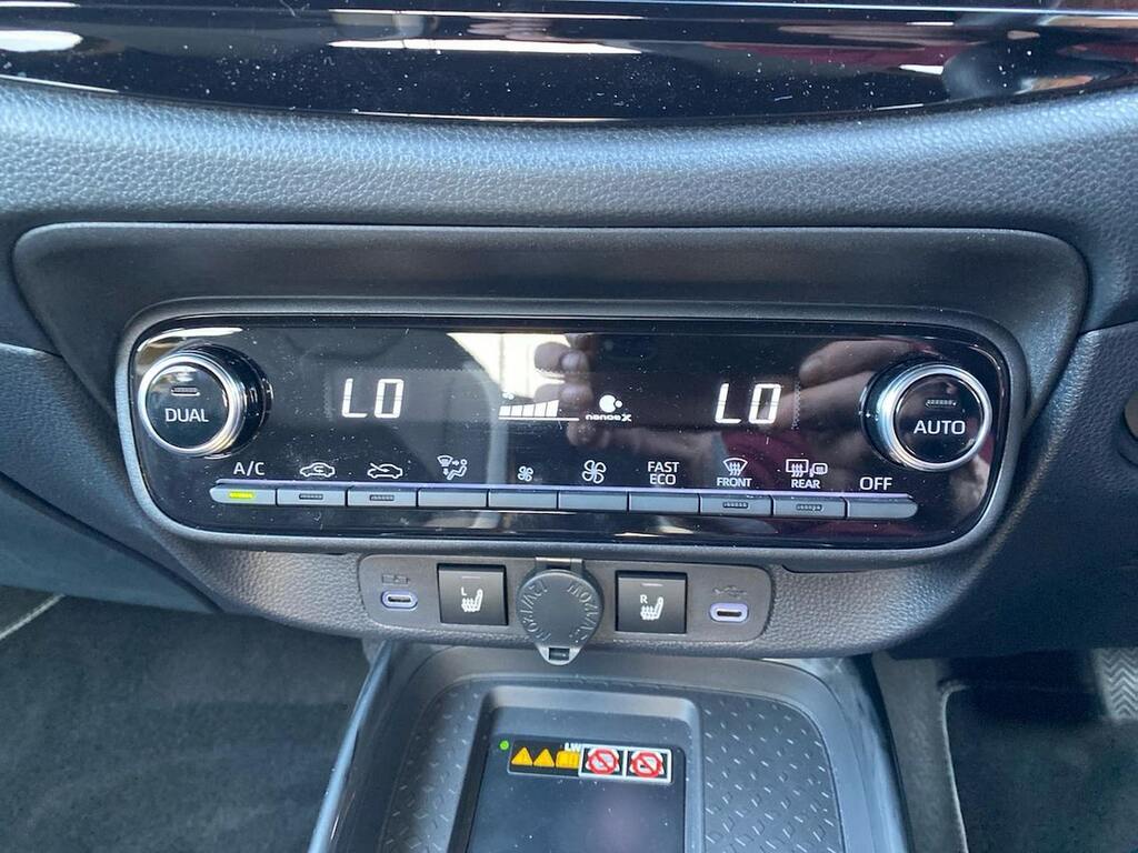 Toyota Aygo X 1.5H Design Hatchback Hybrid Cvt  #11