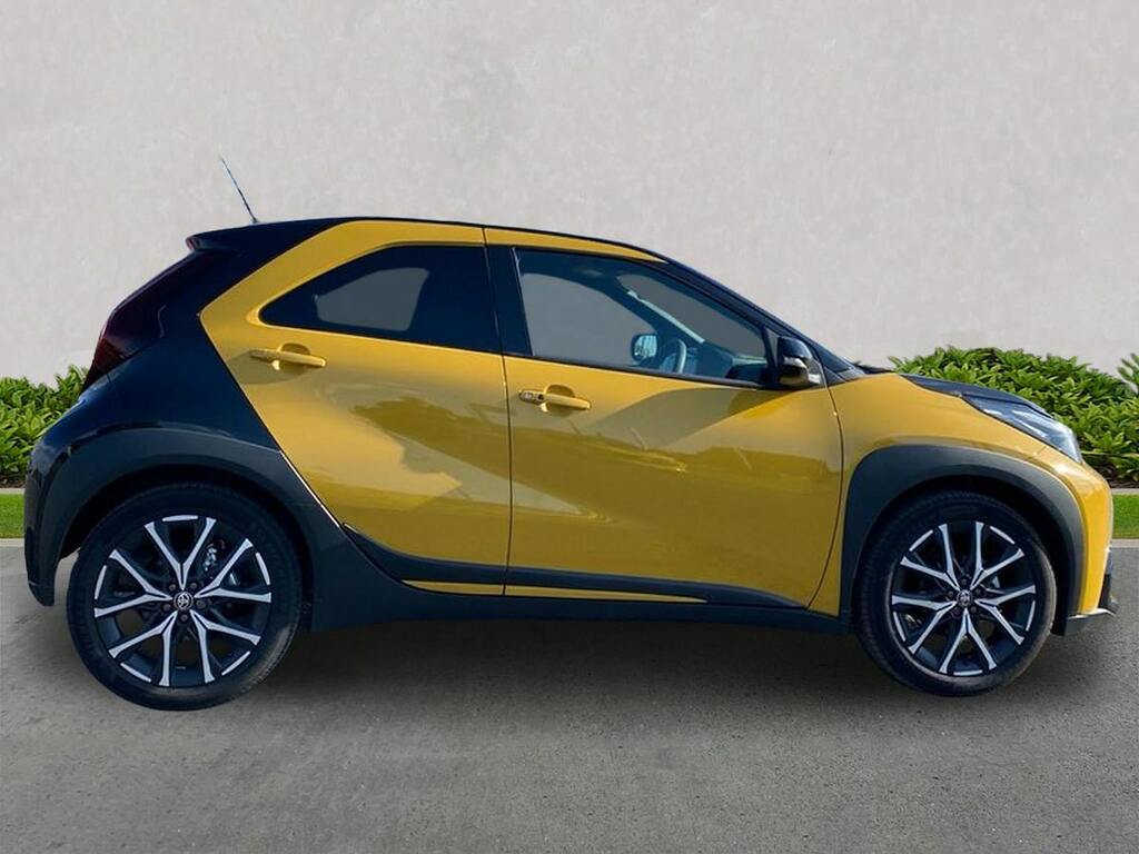 Toyota Aygo X 1.5H Gr Sport Hatchback Hybrid Cvt Euro Yellow #3