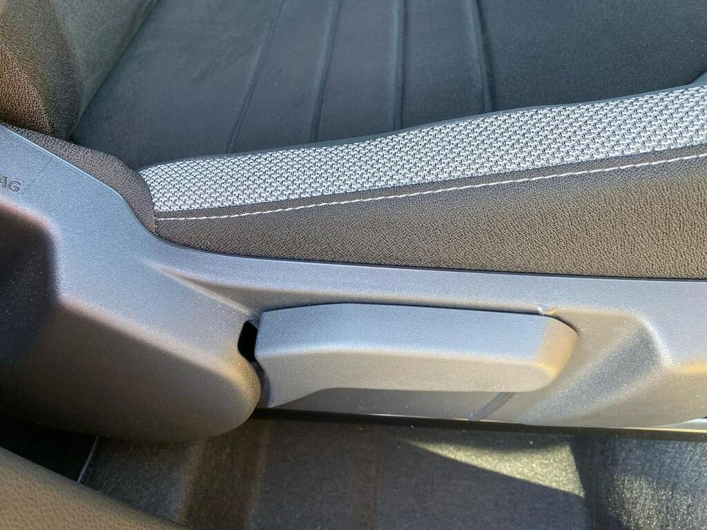 Toyota Aygo X 1.5H Design Hatchback Hybrid Cvt  #29