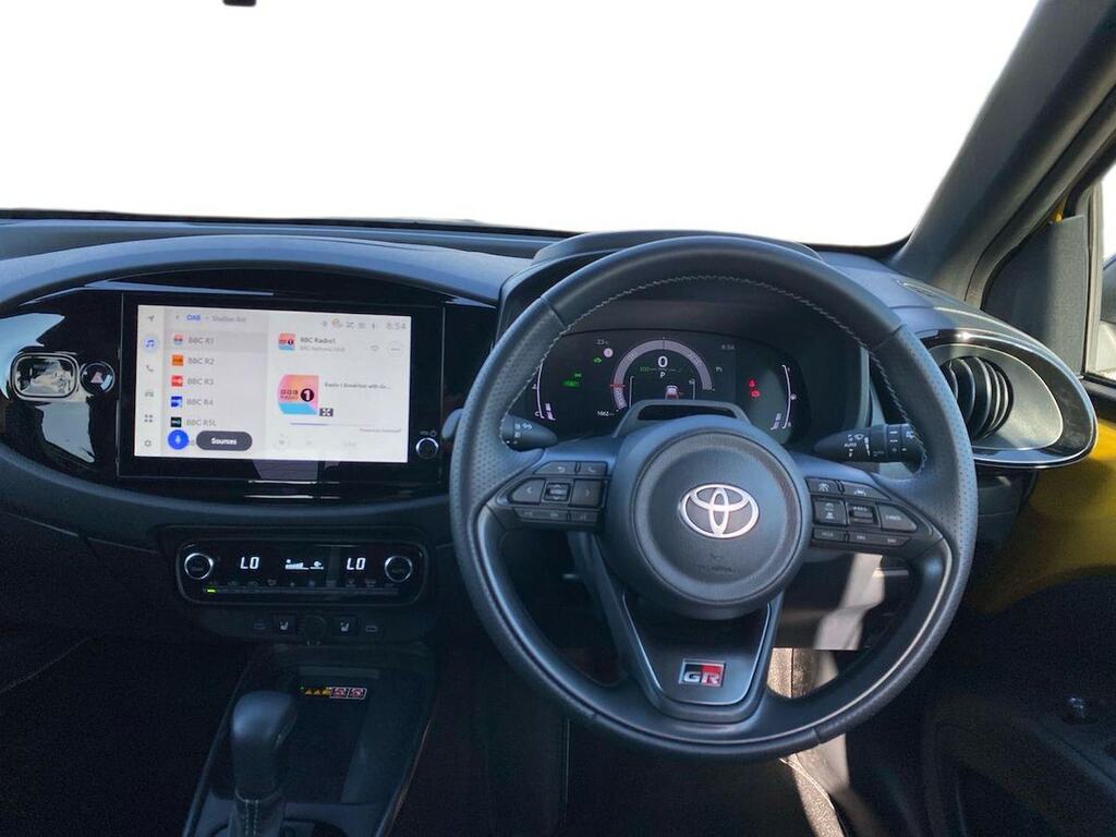 Toyota Aygo X 1.5H Design Hatchback Hybrid Cvt  #9
