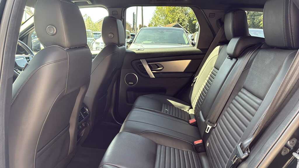 Land Rover Discovery Sport 1.5 P270e Dynamic Se 5 Seat Black #4