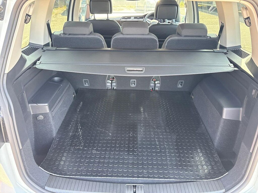 Volkswagen Touran Mpv 1.5 Tsi R-line Evo 150Ps Dsg Silver #17