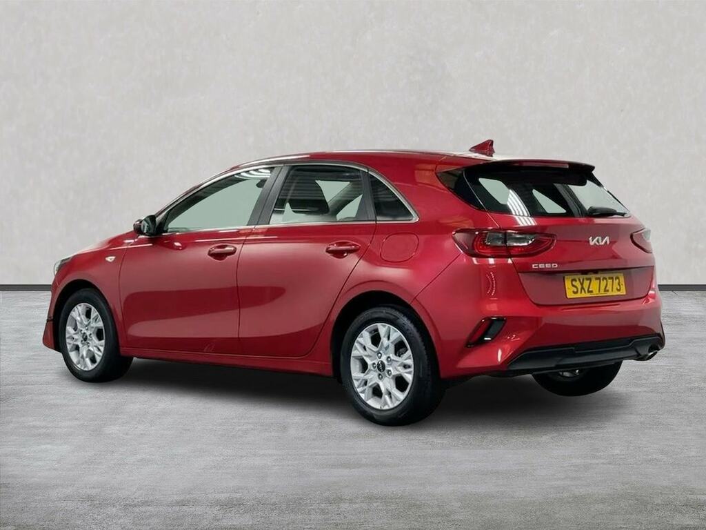 Kia Ceed Ceed 1.5T Gdi Isg 2 Hatchback Red #2