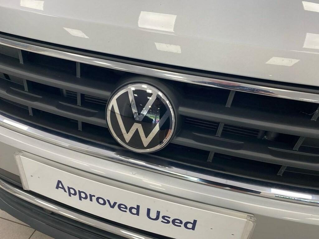 Volkswagen Tiguan Suv 1.5 Tsi Life Euro 6 Ss 202170 Grey #33