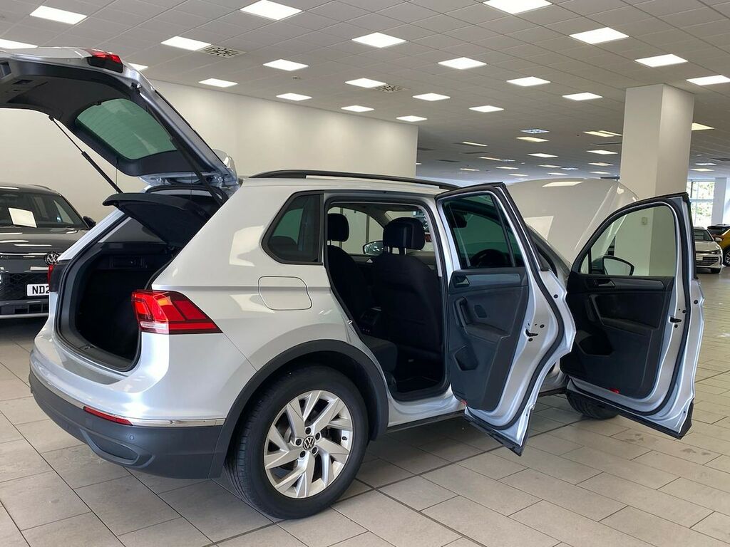 Volkswagen Tiguan Suv 1.5 Tsi Life Euro 6 Ss 202170 Grey #39