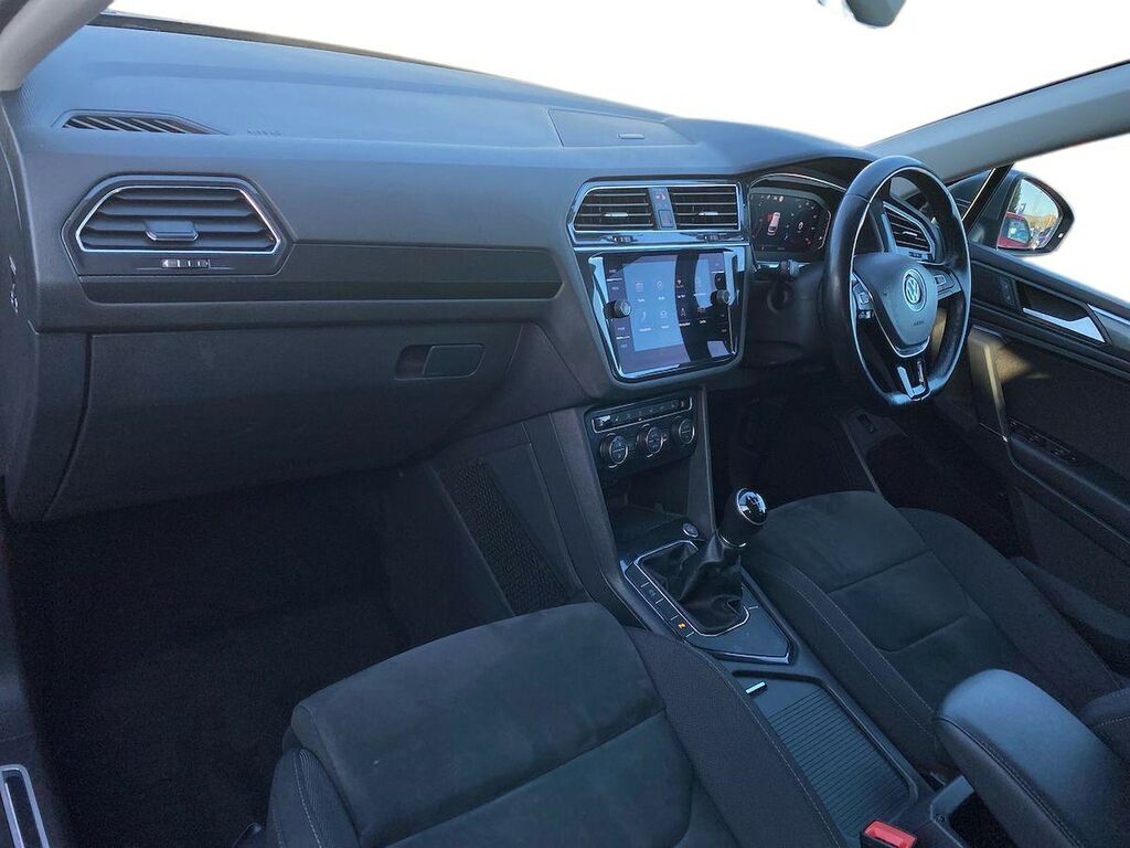 Volkswagen Tiguan Allspace 1.5 Tsi 150Ps Match Evo Black #7