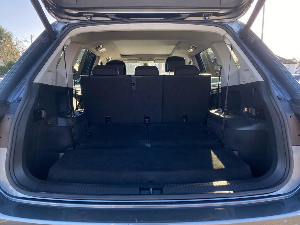Volkswagen Tiguan Allspace 1.5 Tsi 150Ps Match Evo Black #16