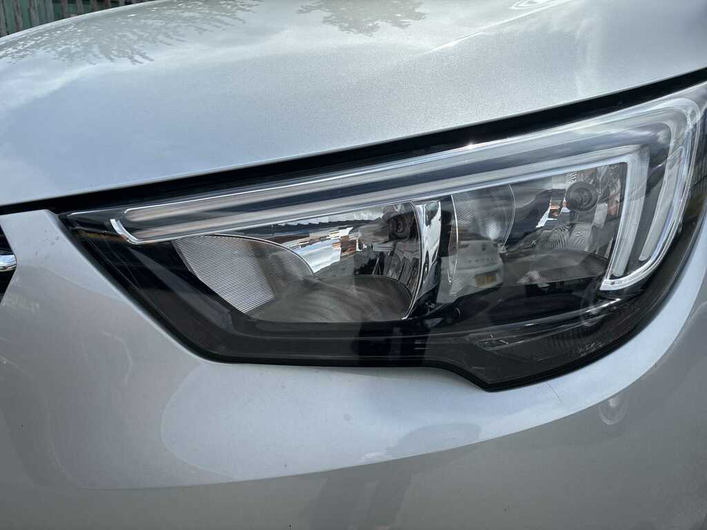 Vauxhall Crossland X 1.2T 130 Business Edition Nav Ss White #19