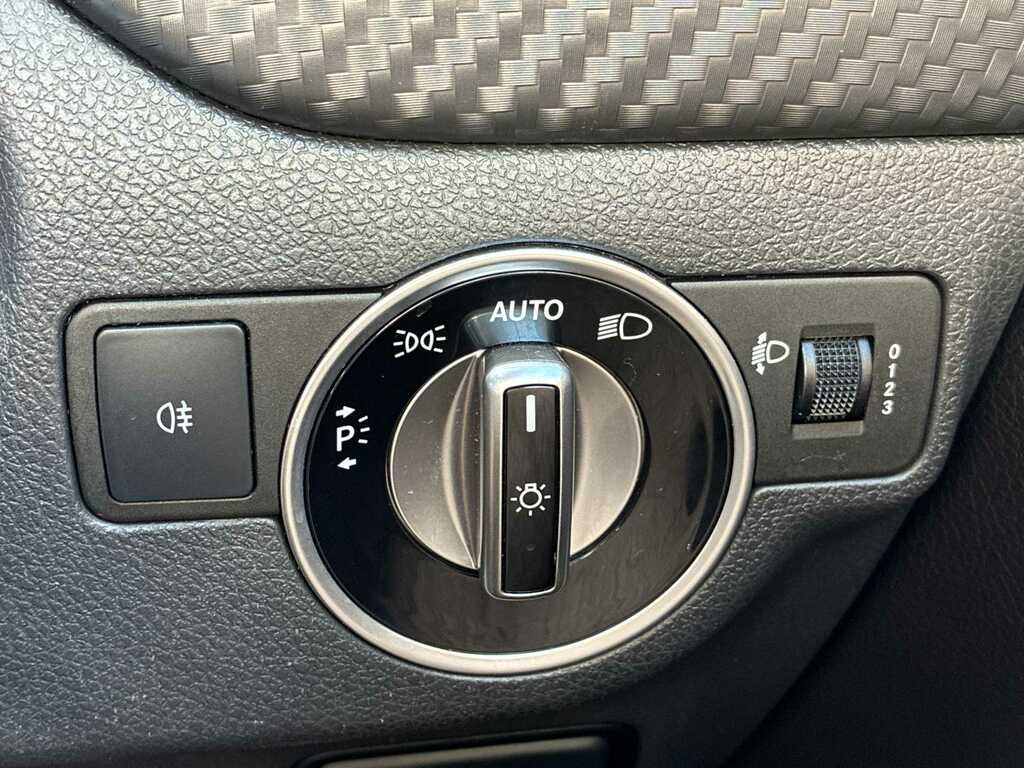 Mercedes-Benz A Class 1.5L 1.5 Sport Premium 7G-dct Euro 6 Ss Blue #26