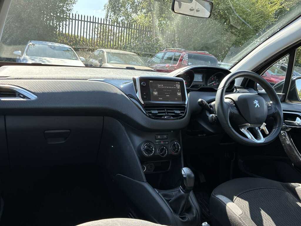 Peugeot 208 1.2 Vti Active 20 Road Tax Blue #7
