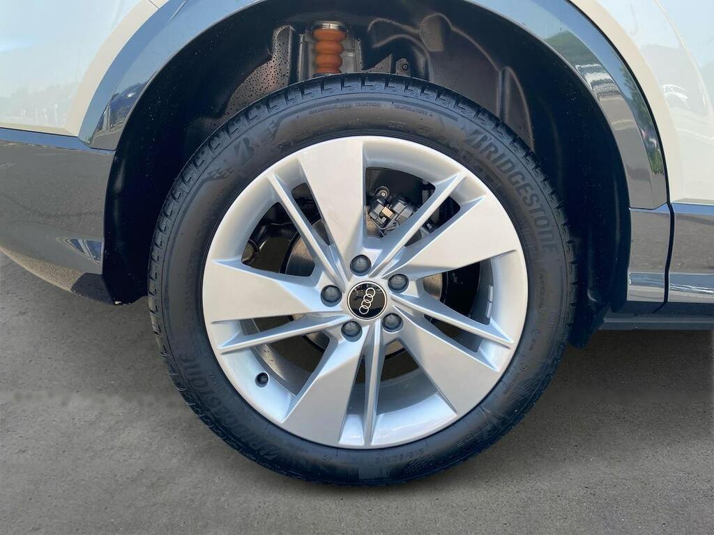 Audi Q2 35 Tfsi S Line S Tronic Tech Silver #6