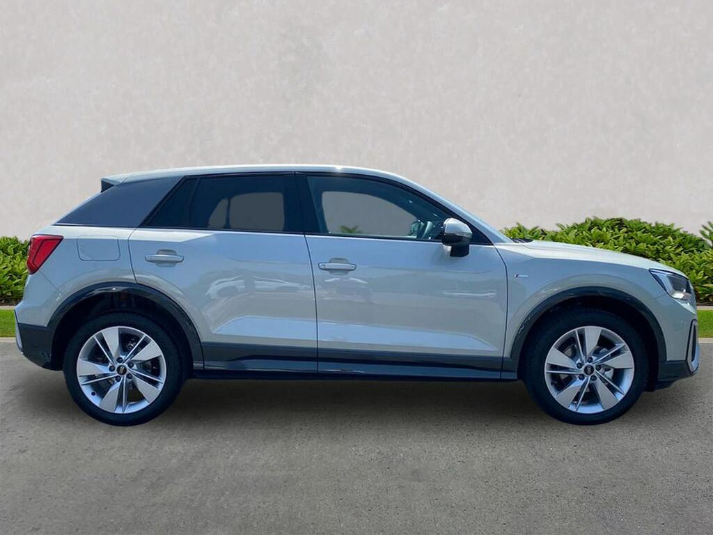 Audi Q2 35 Tfsi S Line S Tronic Tech Silver #3