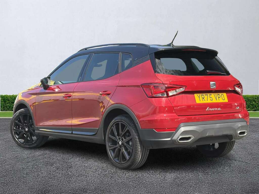 Seat Arona 1.0 Tsi 115 Fr Black Edition Dsg Red #2