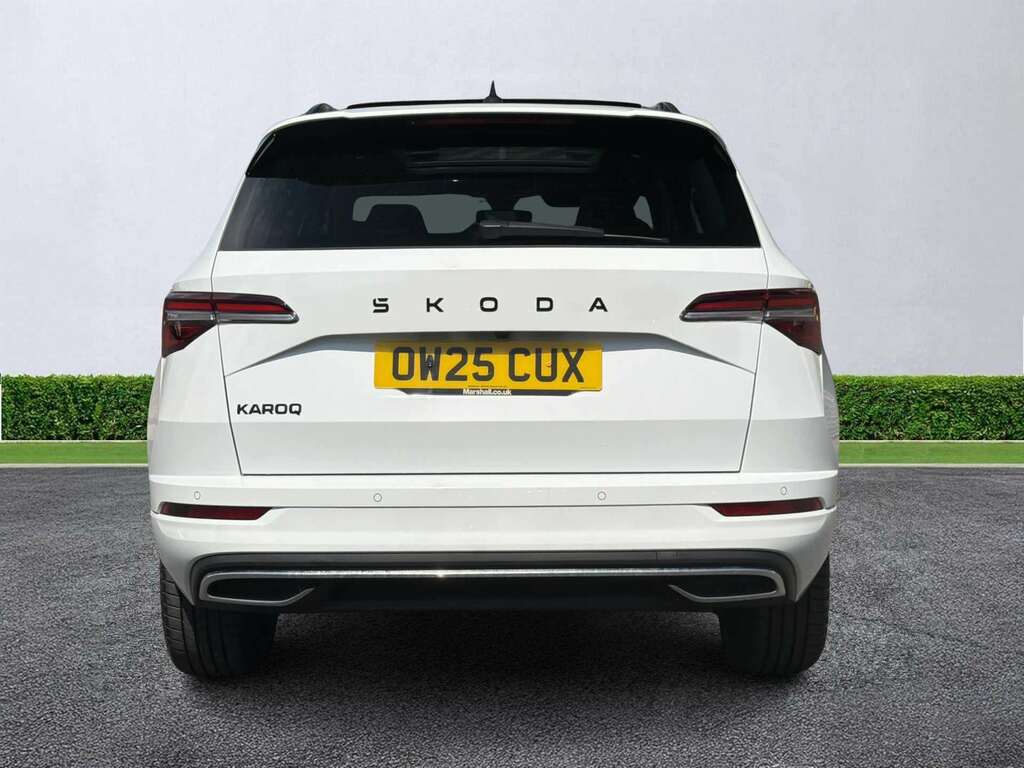 Skoda Karoq 1.5 Tsi Sportline Edition Dsg White #4