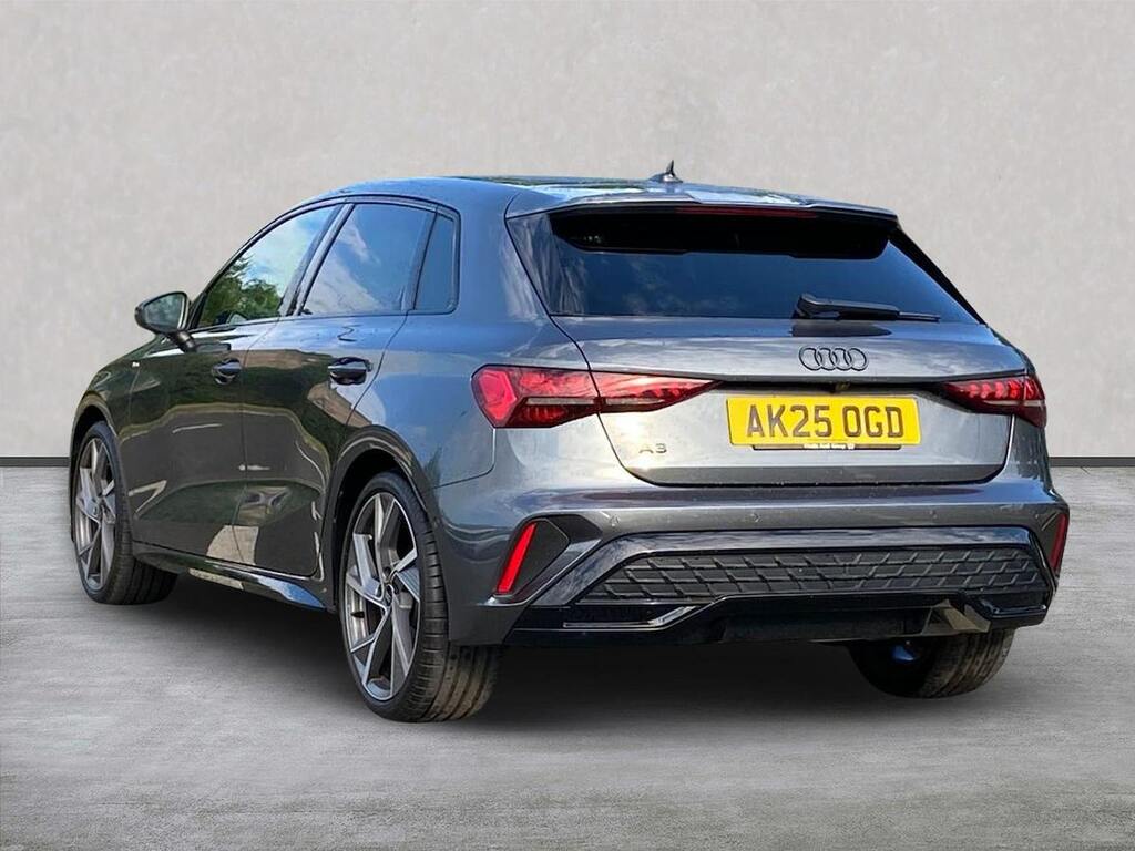 Audi A3 1.5 Tfsi 35 Black Edition Sportback Man Grey #2