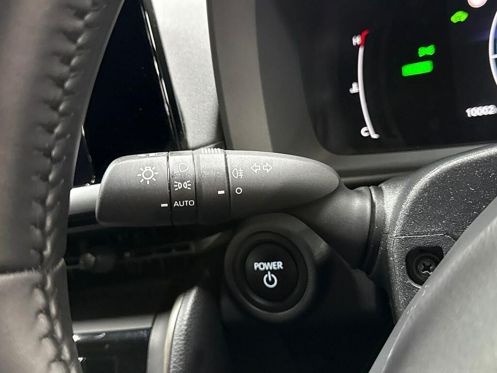 Toyota C-Hr 1.8 Vvt-h Design Cvt Euro 6 Ss Silver #27