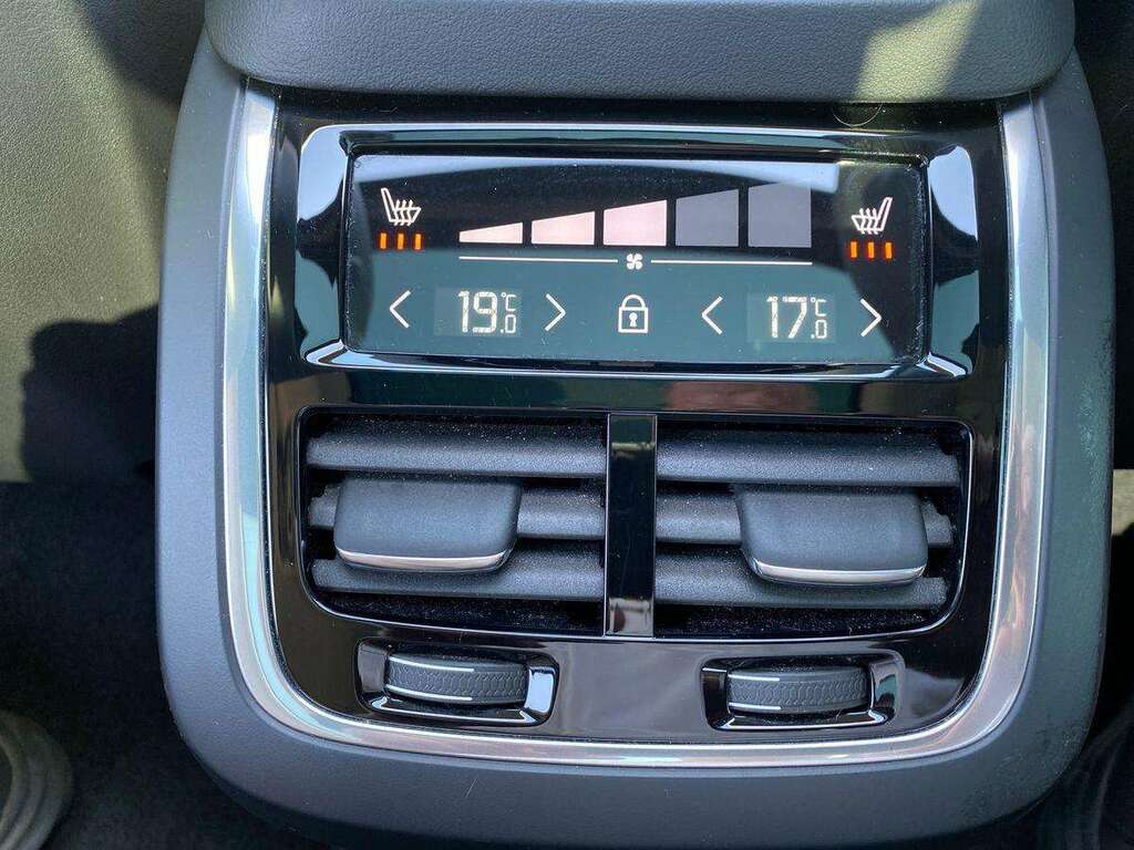 Volvo XC90 Ultra, T8 Awd Plug-in Hybrid, Bri Black #40