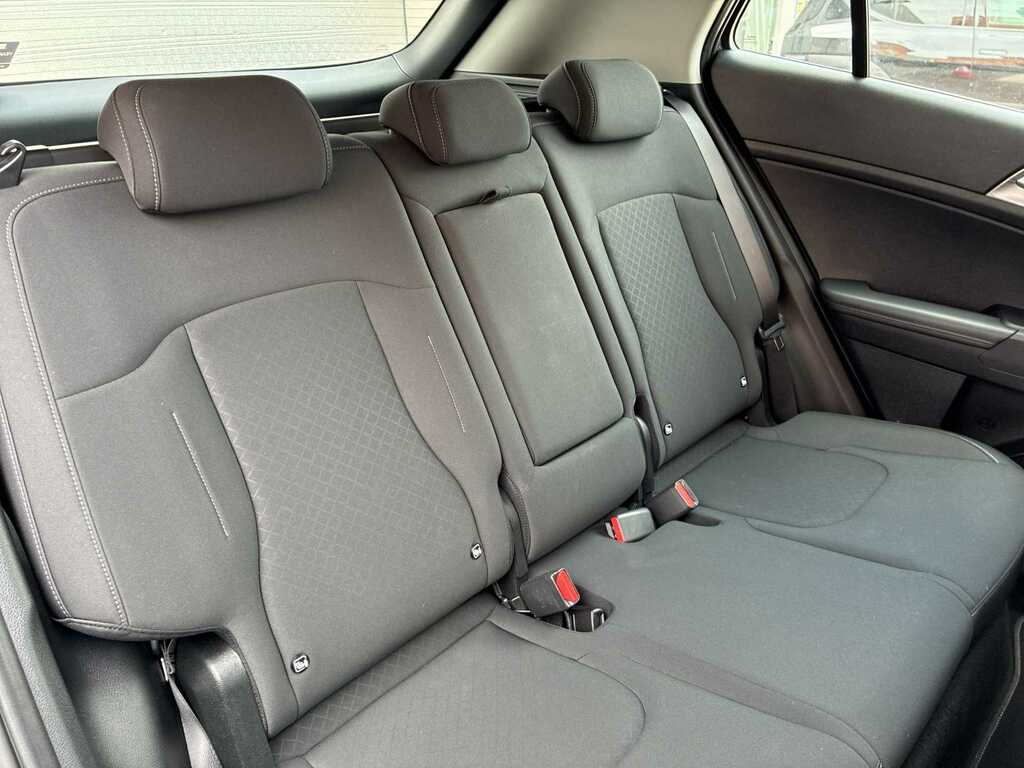 Kia Sportage 1.6 H T Gdi 3 Suv Hybrid Ss Silver #15