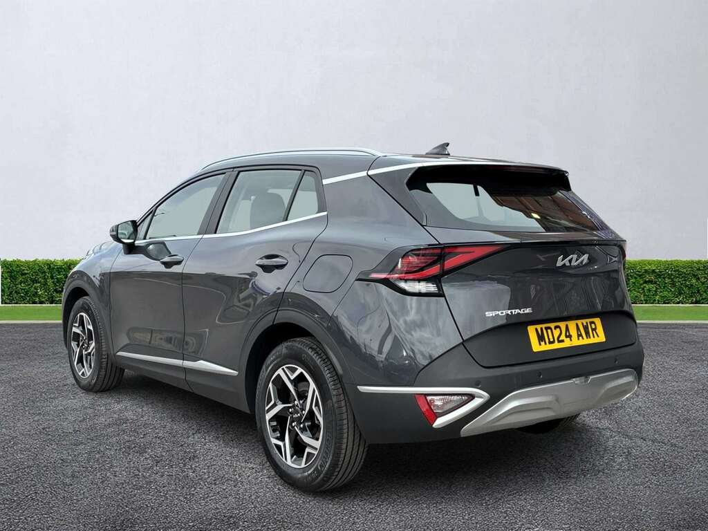 Kia Sportage 1.6 H T Gdi 3 Suv Hybrid Ss Silver #2