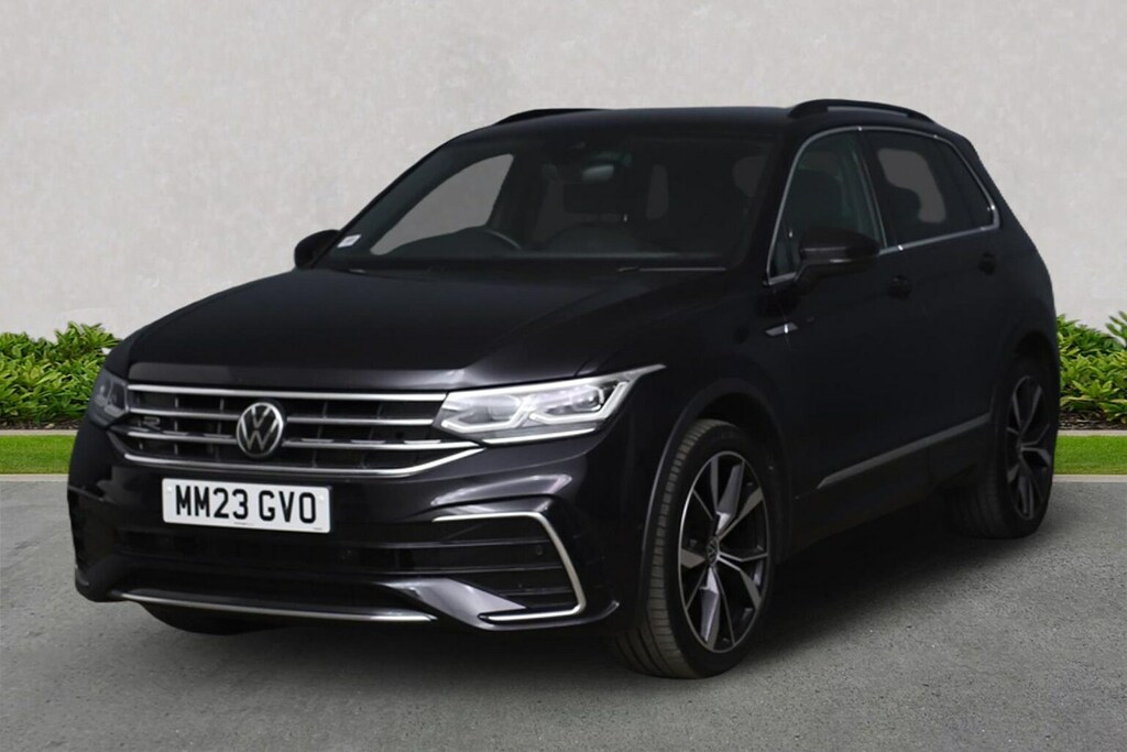 Volkswagen Tiguan 2.0 Tdi R-line Dsg Black #2