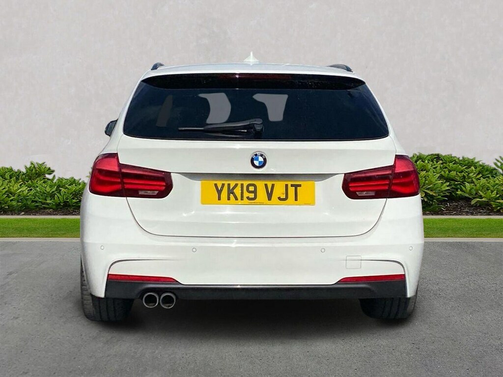 BMW 3 Series 320I M Sport Shadow Edition Step White #4